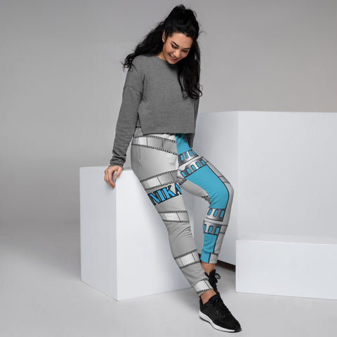 Women's Joggers in Eye Colors