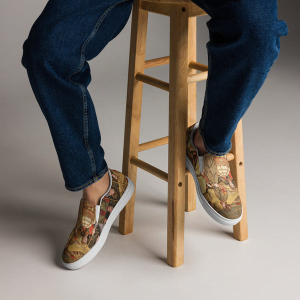 Men’s slip-on canvas shoes in eye colors