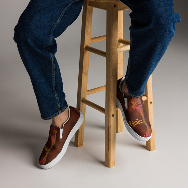 Men’s slip-on canvas shoes in eye colors